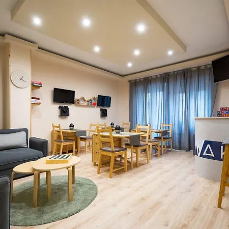 Snowake House B&B 카스텔디상로