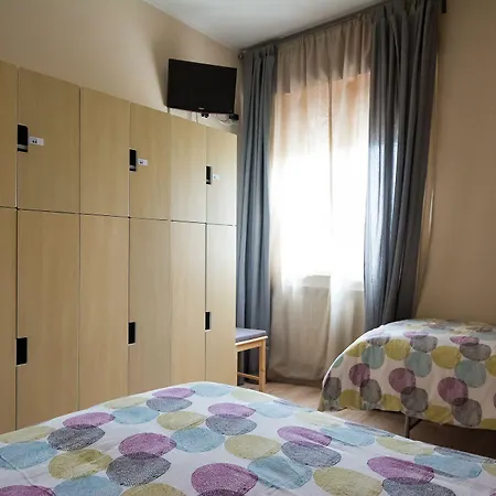 Snowake House *