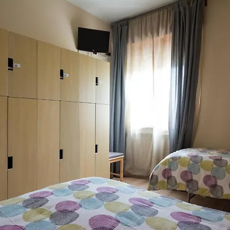 Panzió Snowake House *