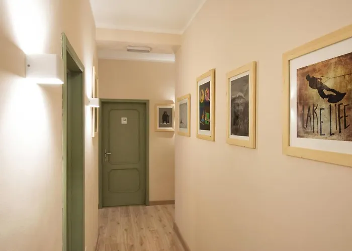 ベッド・アンド・ブレックファスト Snowake House カステル・ディ・サングロ